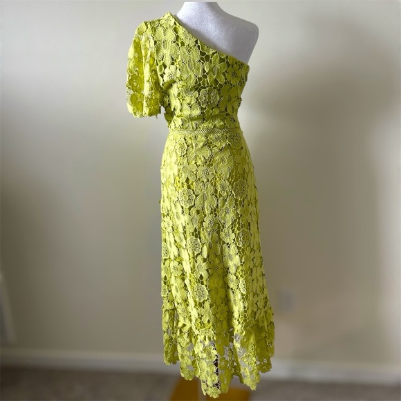 JUST ME Lime Crochet Lace One Shoulder Short Sleeve Midi Dress Just Me Sz. Large - Picture 10 of 13